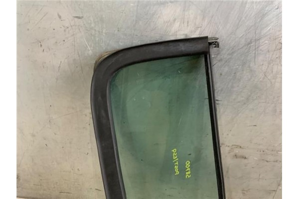Recambio de luna trasero izquierda para renault modus i 1.5 dci (fp0f, jp0f) referencia OEM IAM 8200670130  