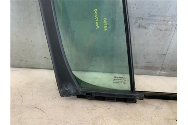 Recambio de luna trasero izquierda para renault modus i 1.5 dci (fp0f, jp0f) referencia OEM IAM 8200670130  