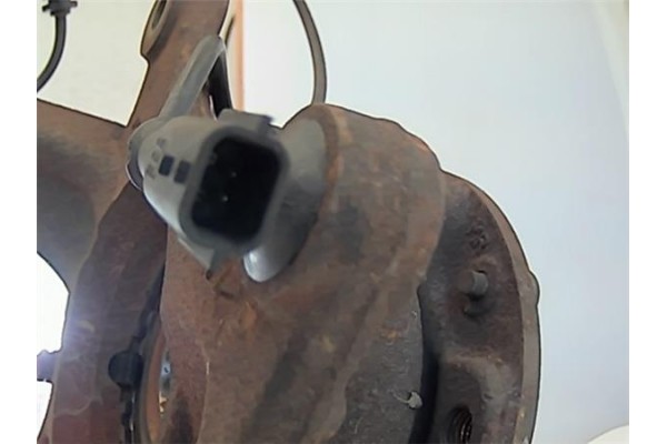 Recambio de mangueta delantero izquierda para dacia duster i 1.5 ambiance 4x2 referencia OEM IAM 8200881914  