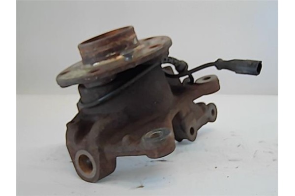 Recambio de mangueta delantero derecha para dacia duster i 1.5 ambiance 4x2 referencia OEM IAM 8200881829  