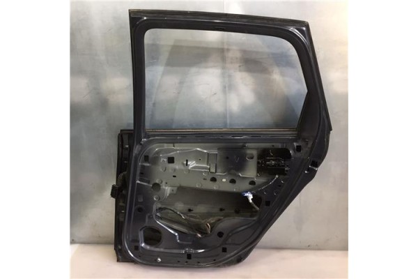 Recambio de puerta trasero derecha para renault scenic ii (jm) 1.9 dci (jm15) referencia OEM IAM 821005158R  
