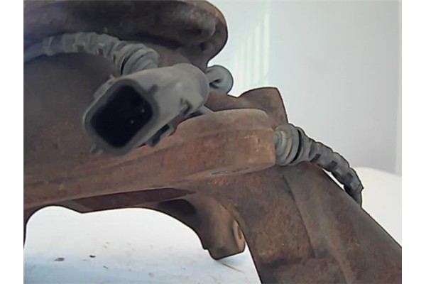Recambio de mangueta delantero derecha para dacia duster i 1.5 ambiance 4x2 referencia OEM IAM 8200881829  