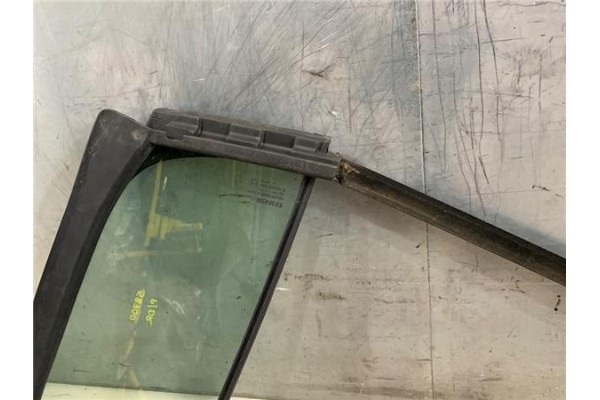 Recambio de luna trasero derecha para renault modus i 1.5 dci (fp0f, jp0f) referencia OEM IAM 8200670124  
