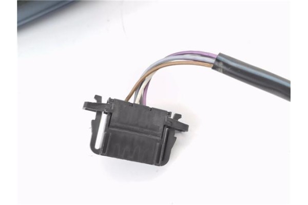 Recambio de retrovisor electrico izquierdo para volkswagen passat variant (3b6) 1.9 básico referencia OEM IAM E1020479  