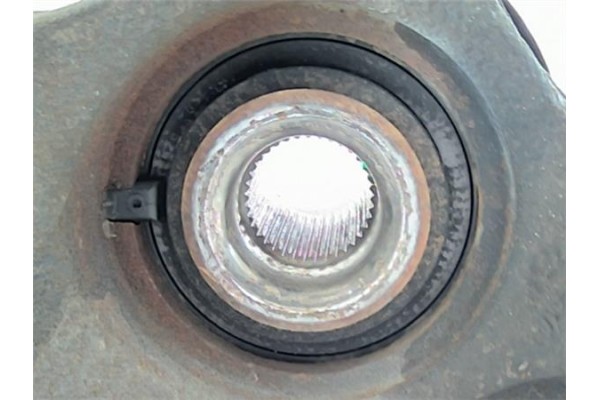 Recambio de mangueta delantero derecha para mazda 3 berlina (bk) 1.6 cd active+ xcite referencia OEM IAM BP4K33021C  