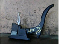 Recambio de potenciometro pedal gas para seat leon (1m1) 1.9 tdi referencia OEM IAM 1J1721503K 0281002342 