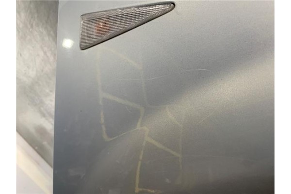 Recambio de aleta delantero derecha para renault scenic ii (jm) 1.9 dci (jm12, jm0g) referencia OEM IAM 8200020569  