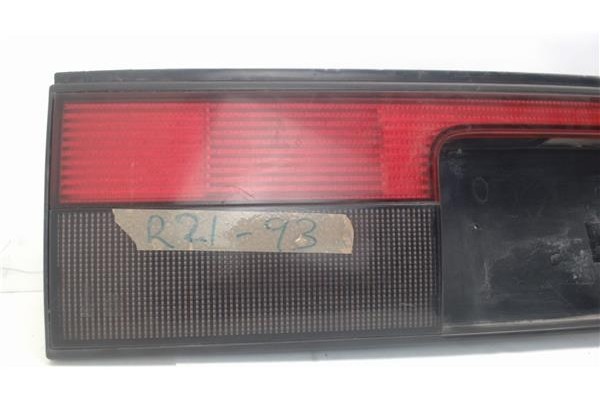Recambio de piloto trasero central para renault r 21 berlina (b/l48) referencia OEM IAM 7700792915  