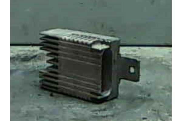 Recambio de caja fusibles/rele para mercedes-benz clase a (bm 168) 1.7 170 cdi (168.008) referencia OEM IAM A0275458032 A0235456
