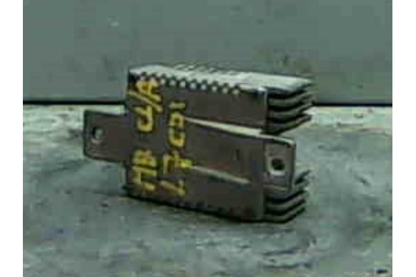 Recambio de caja fusibles/rele para mercedes-benz clase a (bm 168) 1.7 170 cdi (168.008) referencia OEM IAM A0275458032 A0235456