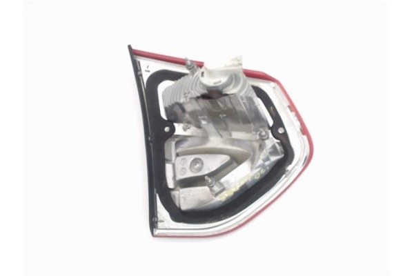 Recambio de piloto porton trasero derecho para citroen c4 picasso 2.0 hdi referencia OEM IAM 6351CC 5380704A1 
