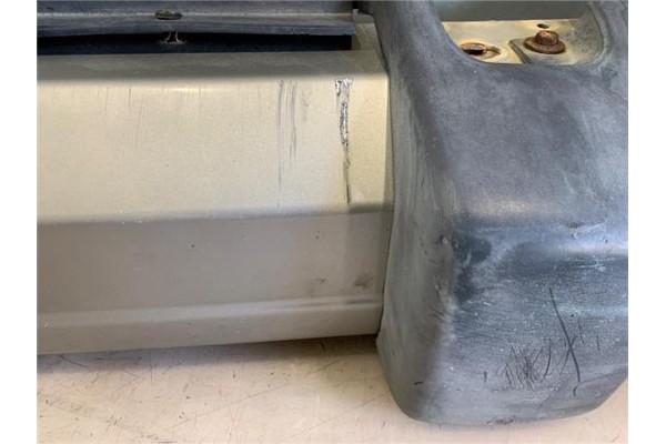 Recambio de paragolpes delantero para jeep cherokee (xj) 2.5 td referencia OEM IAM 5019155AA  