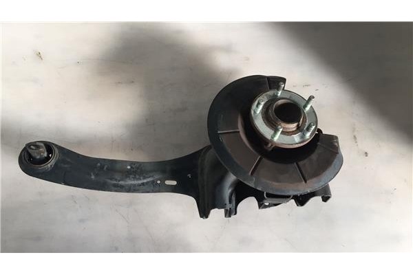 Recambio de mangueta trasero izquierda para mazda 3 berlina (bk) 1.6 cd active+ xcite referencia OEM IAM BP4K43701A  1223620 , F