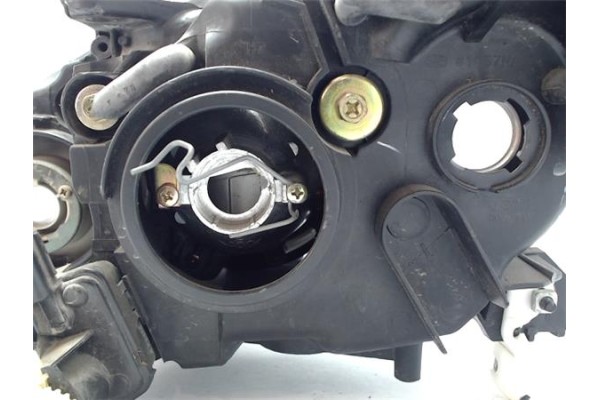 Recambio de faro delantero dcho para mazda 3 berlina (bk) referencia OEM IAM P2951  