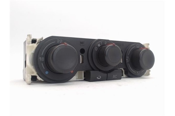 Recambio de mandos climatizador para seat ibiza (6l1) 1.4 tdi referencia OEM IAM (6L0820045A)  
