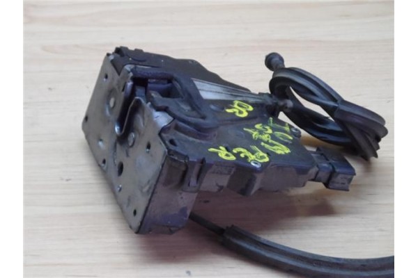 Recambio de cierre electromagnetico delantero izquierdo para citroen jumper furgón 2.2 hdi 100 referencia OEM IAM 1806070754D 13
