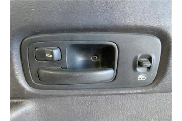 Recambio de puerta trasero izquierda para jeep cherokee (xj) 2.5 td referencia OEM IAM 55235905AA  