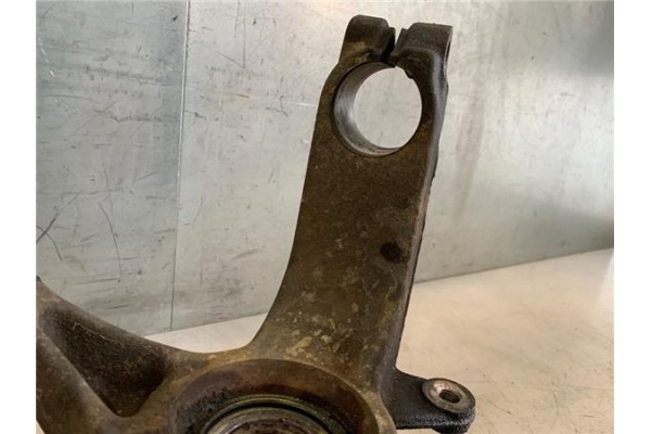 Recambio de mangueta delantero izquierda para renault scenic ii (jm) 1.5 dci (jm0f) referencia OEM IAM 8200297028  