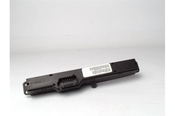 Recambio de interruptor luces emergencia para chrysler voyager (rg) 2.5 crd executive referencia OEM IAM 04685925AA 74677464 