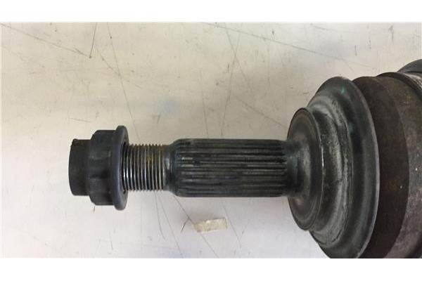 Recambio de palier delantero izquierdo para toyota yaris (ksp9/scp9/nlp9) 1.4 d-4d referencia OEM IAM 434200D180 7563 434100D180