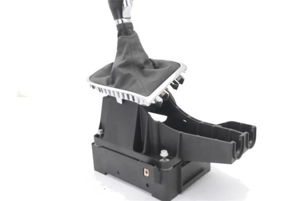 Recambio de conjunto palanca cambio velocidad para opel astra j 1.7 cdti referencia OEM IAM 738499 55563829 