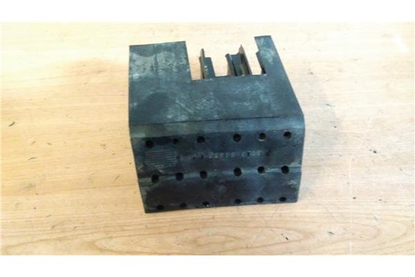 Recambio de refuerzo paragolpes izquierdo para renault rapid/express (f40)(1985) 1.9 d pick-up p55 (f40p) [1,9 ltr. - 40 kw dies