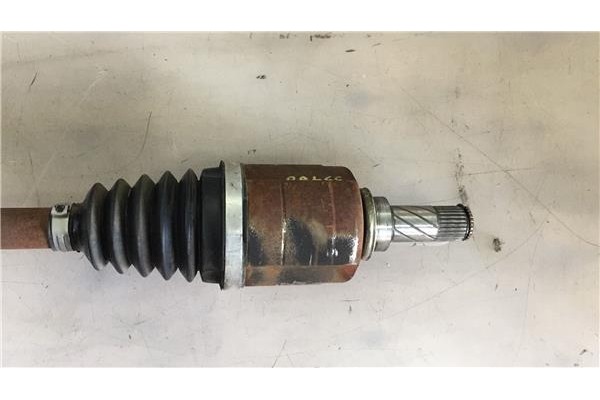 Recambio de palier delantero izquierdo para dacia duster i 1.5 ambiance 4x2 referencia OEM IAM 391017275R  
