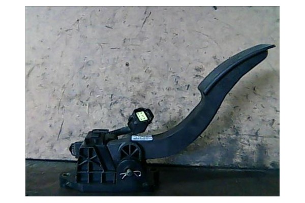 Recambio de potenciometro pedal gas para hyundai getz (tb) 1.5 crdi referencia OEM IAM YLIJTL048  