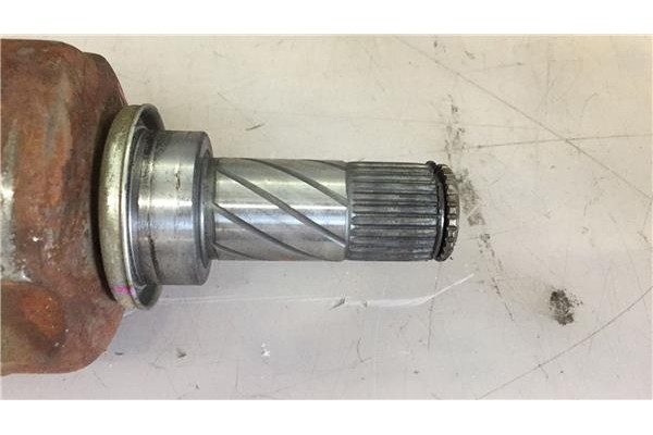 Recambio de palier delantero izquierdo para dacia duster i 1.5 ambiance 4x2 referencia OEM IAM 391017275R  