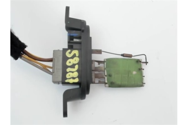 Recambio de resistencia calefaccion para opel movano b furgón/combi 2.3 combi l1h1 3,0t referencia OEM IAM A51004200  