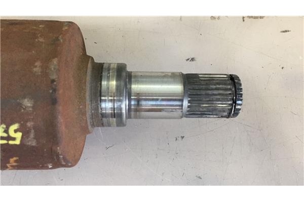 Recambio de palier delantero izquierdo para mazda 3 berlina (bk) 1.6 cd active+ xcite referencia OEM IAM GR292560XD 2104080 GR29