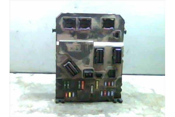 Recambio de centralita para citroen c3 1.4 hdi referencia OEM IAM 9653667380 S118085200 