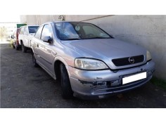 opel astra g berlina del año 2001