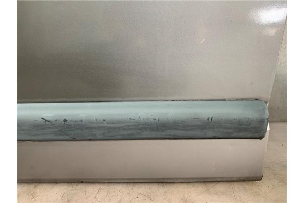 Recambio de puerta delantero izquierda para jeep cherokee (xj) 2.5 td referencia OEM IAM 55235907AA  