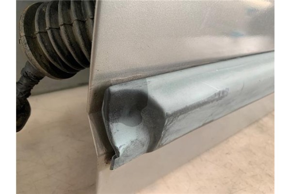 Recambio de puerta delantero izquierda para jeep cherokee (xj) 2.5 td referencia OEM IAM 55235907AA  