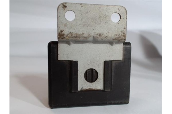 Recambio de caja fusibles/rele para nissan vanette cargo 2.3 vanette cargo caja cerrada referencia OEM IAM 226050C800 572840 