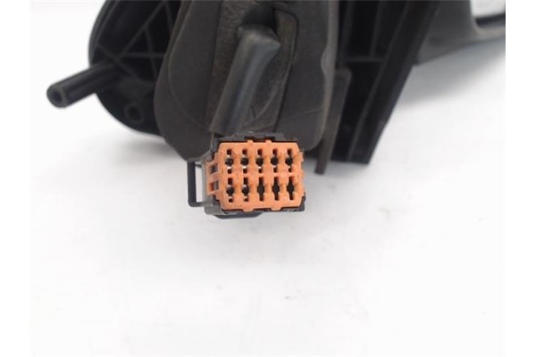 Recambio de retrovisor electrico derecho para citroen xsara berlina 1.6i 16v premier referencia OEM IAM 8149CA  