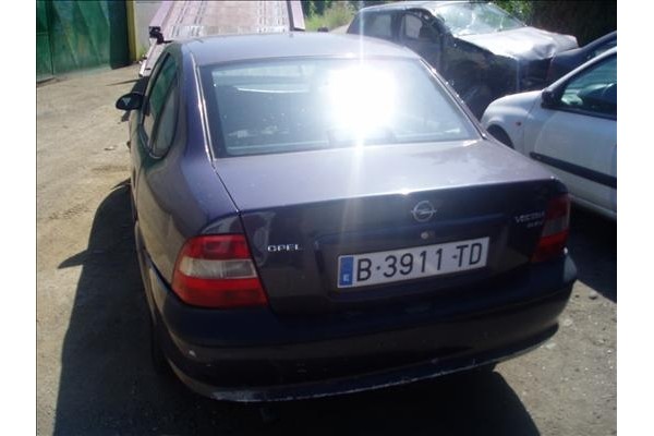 opel vectra b berlina del año 1997