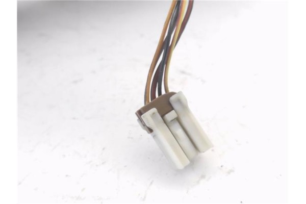 Recambio de retrovisor electrico derecho para volvo v40 familiar 1.6 referencia OEM IAM E10117374  