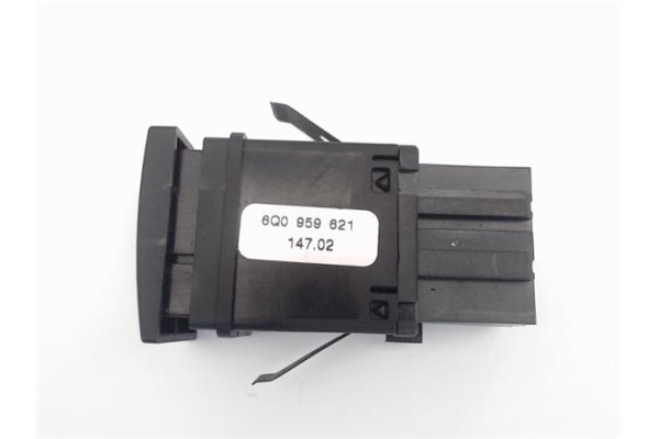 Recambio de conjunto interruptores para volkswagen polo iv (9n1) referencia OEM IAM 6Q0959621  