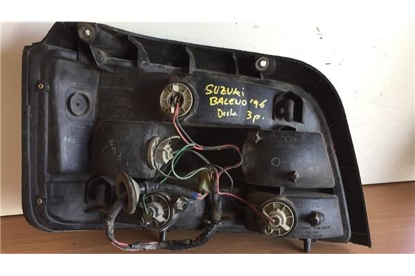 Recambio de piloto trasero derecho para suzuki baleno berlina (sy/eg) 1.3 gl (3-ptas.) referencia OEM IAM 3308505R  