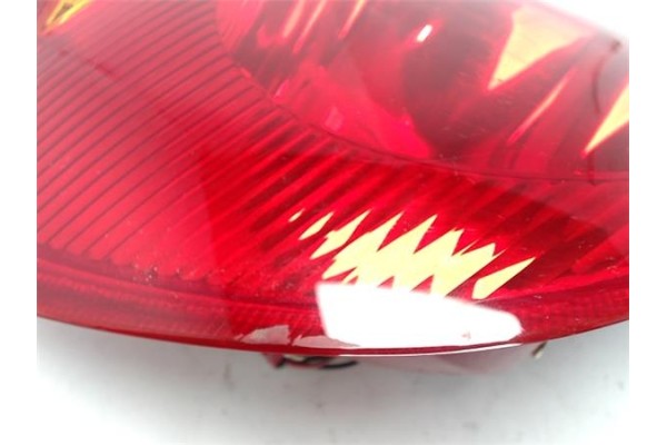 Recambio de piloto trasero izquierdo para hyundai accent (lc) referencia OEM IAM 92401-257  