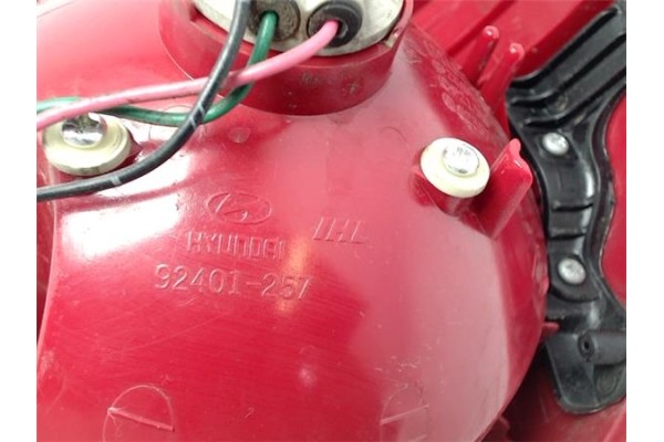 Recambio de piloto trasero izquierdo para hyundai accent (lc) referencia OEM IAM 92401-257  