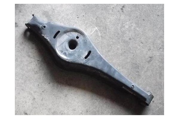 Recambio de brazo inferior trasero izquierdo para volkswagen golf v (1k1) 1.9 tdi referencia OEM IAM 1K0505311AB  