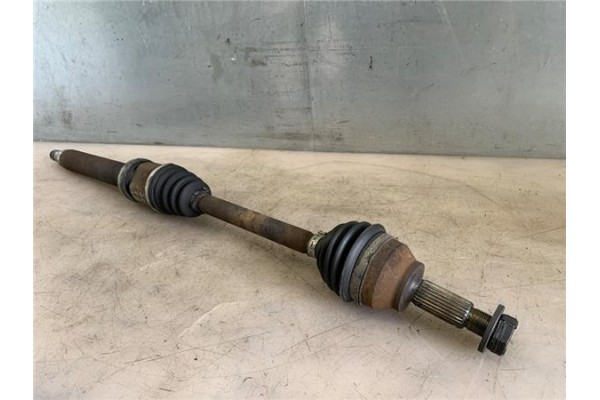Recambio de palier delantero derecho para mazda 2 (b2w) 1.4 cd referencia OEM IAM Y40225600  