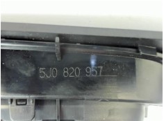 Recambio de rejilla entrada de aire para skoda fabia (nj3) referencia OEM IAM 5J0820957  