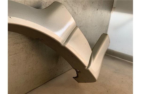 Recambio de moldura aleta delantero izquierda para suzuki grand vitara 3 puertas (sq/gt) 2.0 td dlx referencia OEM IAM 7765065DB