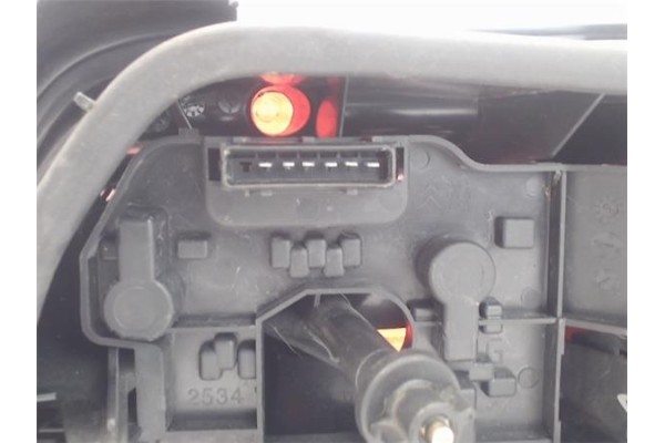 Recambio de piloto trasero izquierdo para citroen xsara berlina 1.6i 16v premier referencia OEM IAM 6350P3 PG4204154 6350P4 , CI