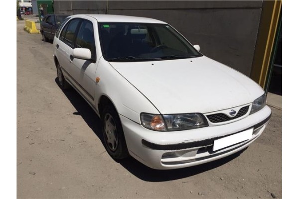 nissan almera (n15)(1995) del año 