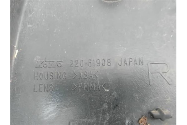 Recambio de piloto trasero derecho para mazda premacy (cp) referencia OEM IAM 22061908  